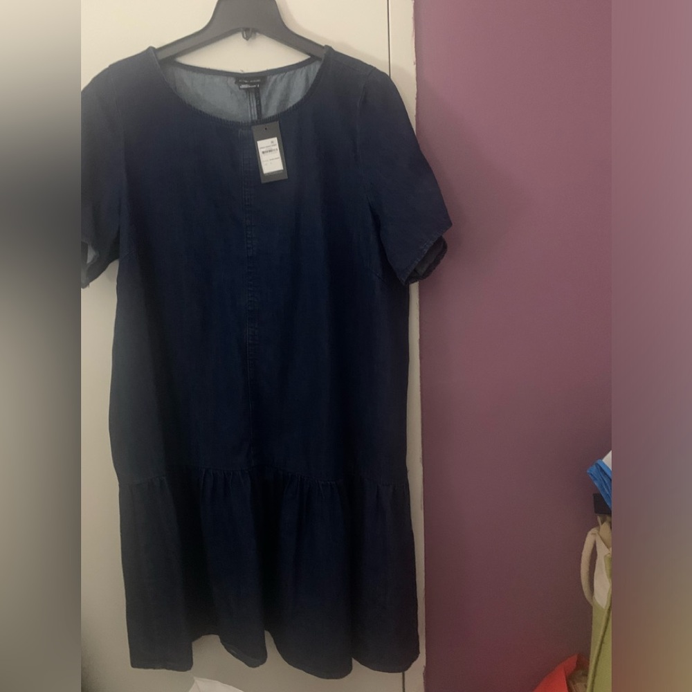 City chic denim dress